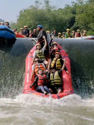 Rafting 11 KM Cisadane